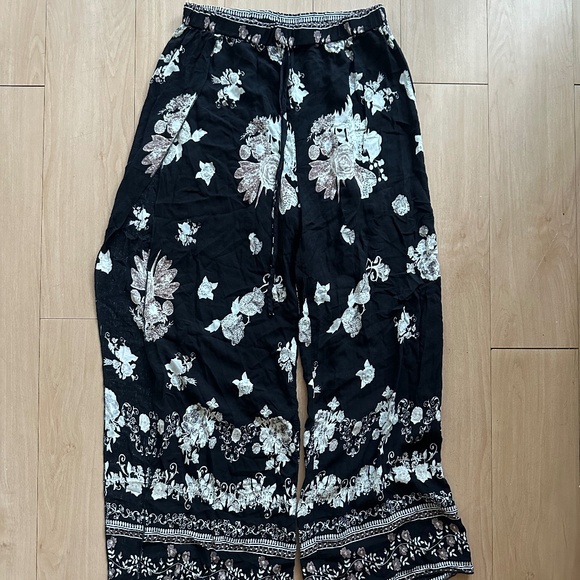 Large Floral SHEIN Pants - Picture 1 of 1